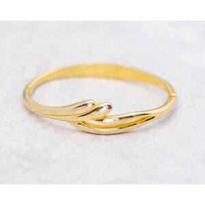 6 inch - Vintage Art Nouveau Gold Tone Hinged Bangle Bracelet - C9